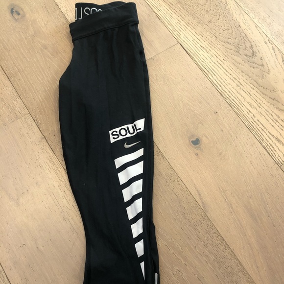 Nike Dri-Fit x Soul Cycle Fitness Leggings - Picture 3 of 5